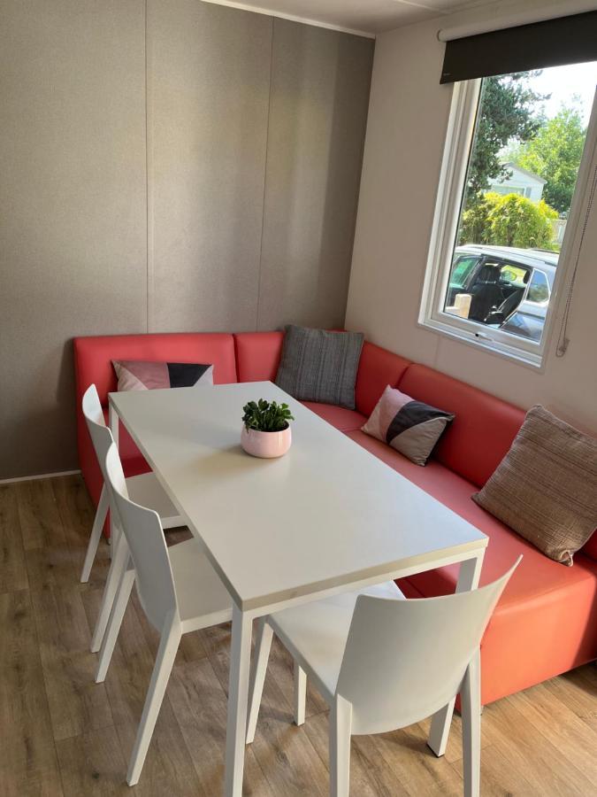 Mobilhome Tout Confort R10 Domaine De Lanniron Quimper Exterior foto